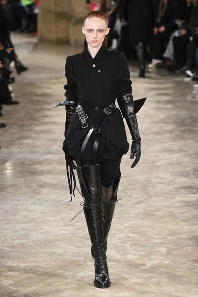 Look 2